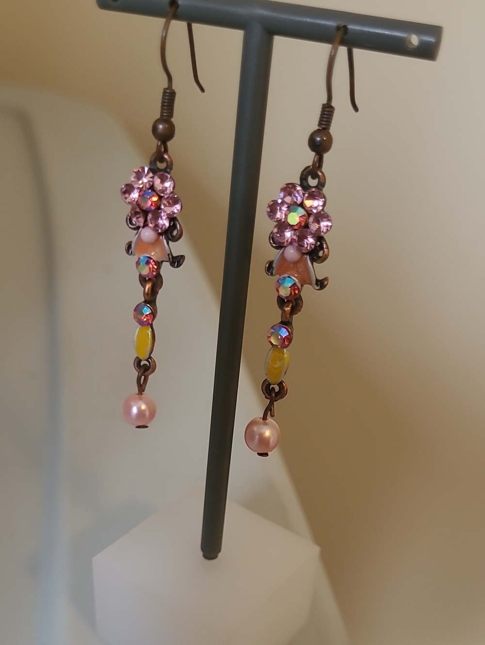 Designer Style Sparkle Drop Earring
